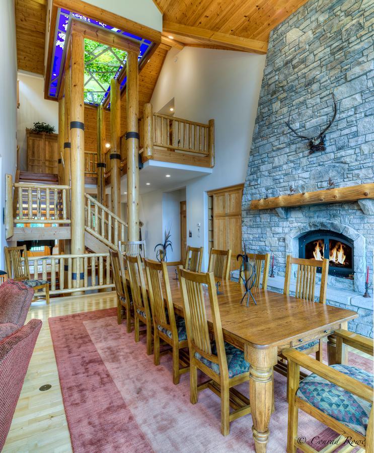 The Lodge At Trout Creek Bed And Breakfast Bagian luar foto