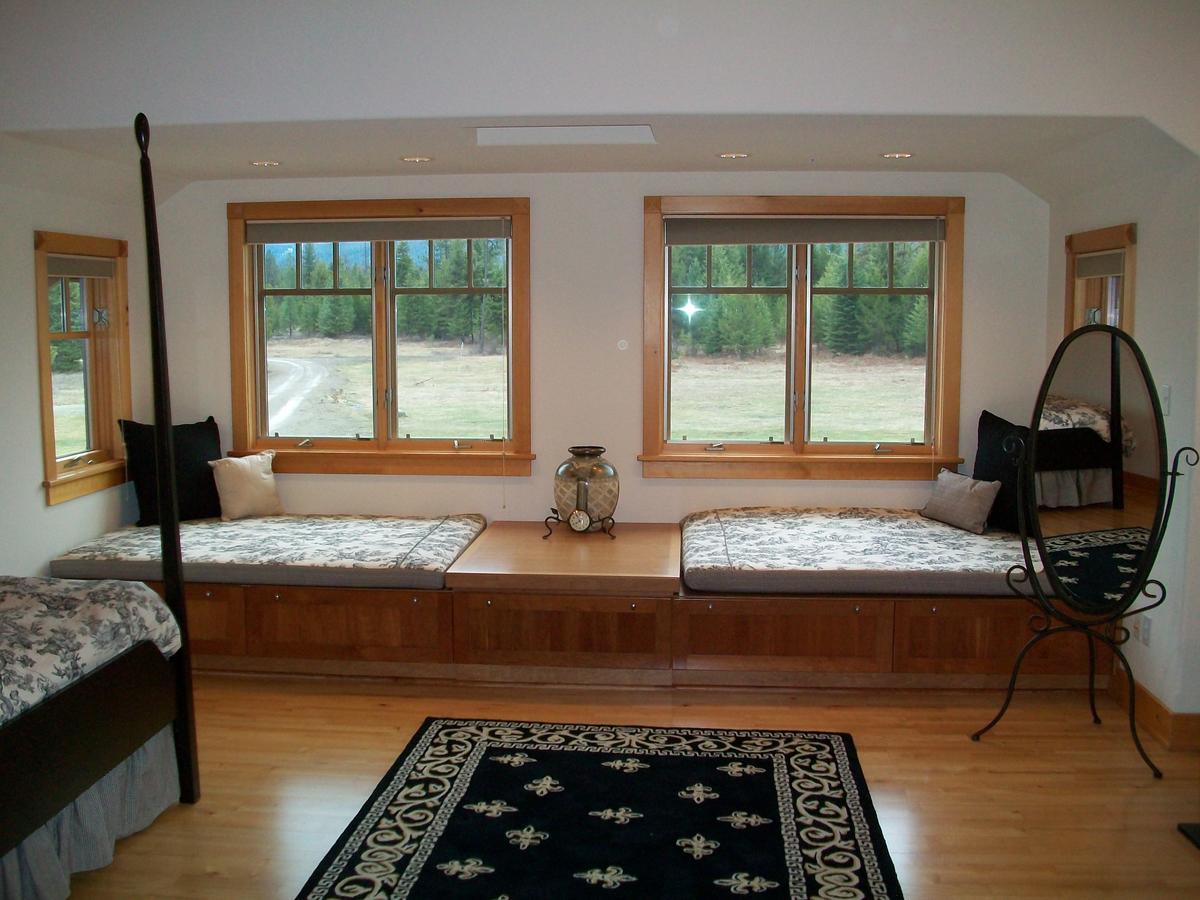 The Lodge At Trout Creek Bed And Breakfast Bagian luar foto